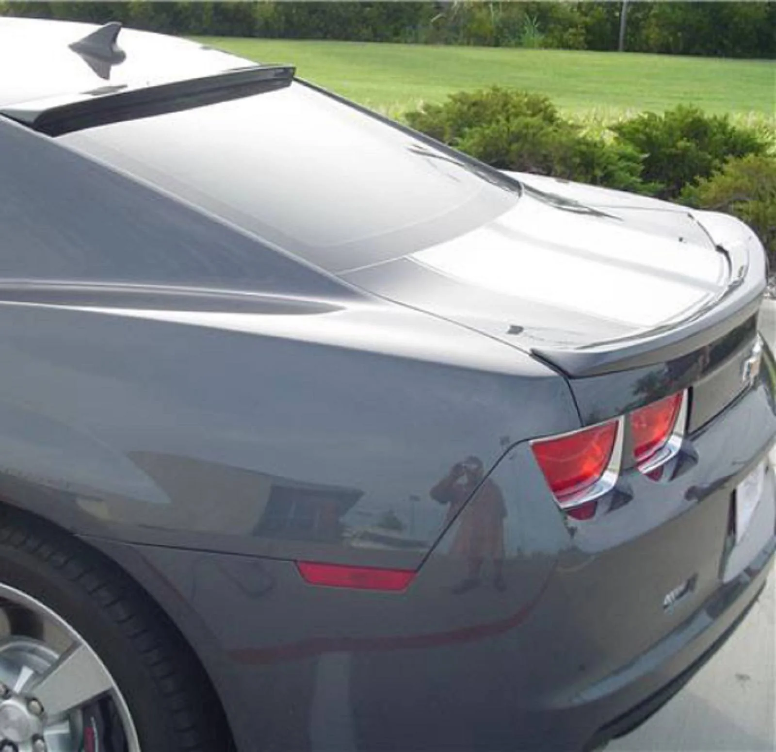 Chevrolet Camaro Custom Window No Light Spoiler (2010-2015)