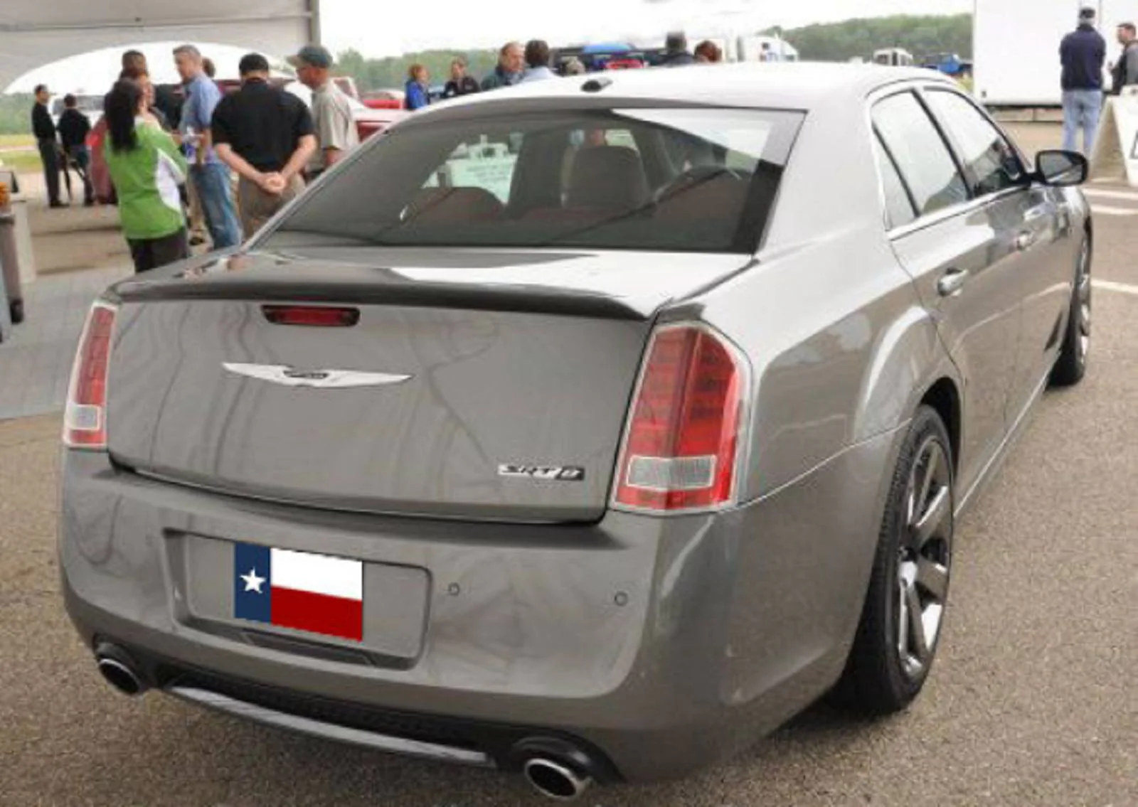 Chrysler 300 SRT-8 Factory Style Flush No Light Spoiler (2011-2023)