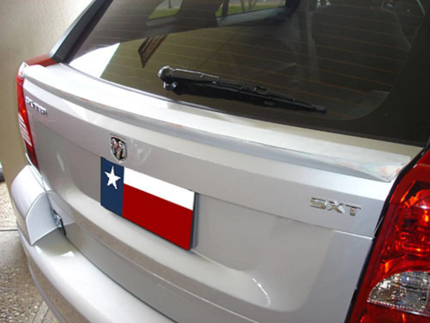 Dodge Caliber Custom Lip No Light Spoiler (2006-2011)