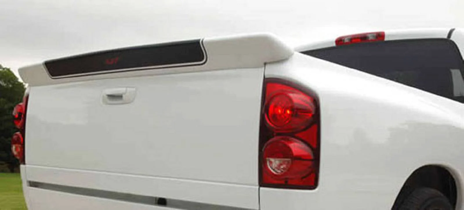 Dodge Ram Pick-Up Custom Tailgate No Light Spoiler (2002-2008)