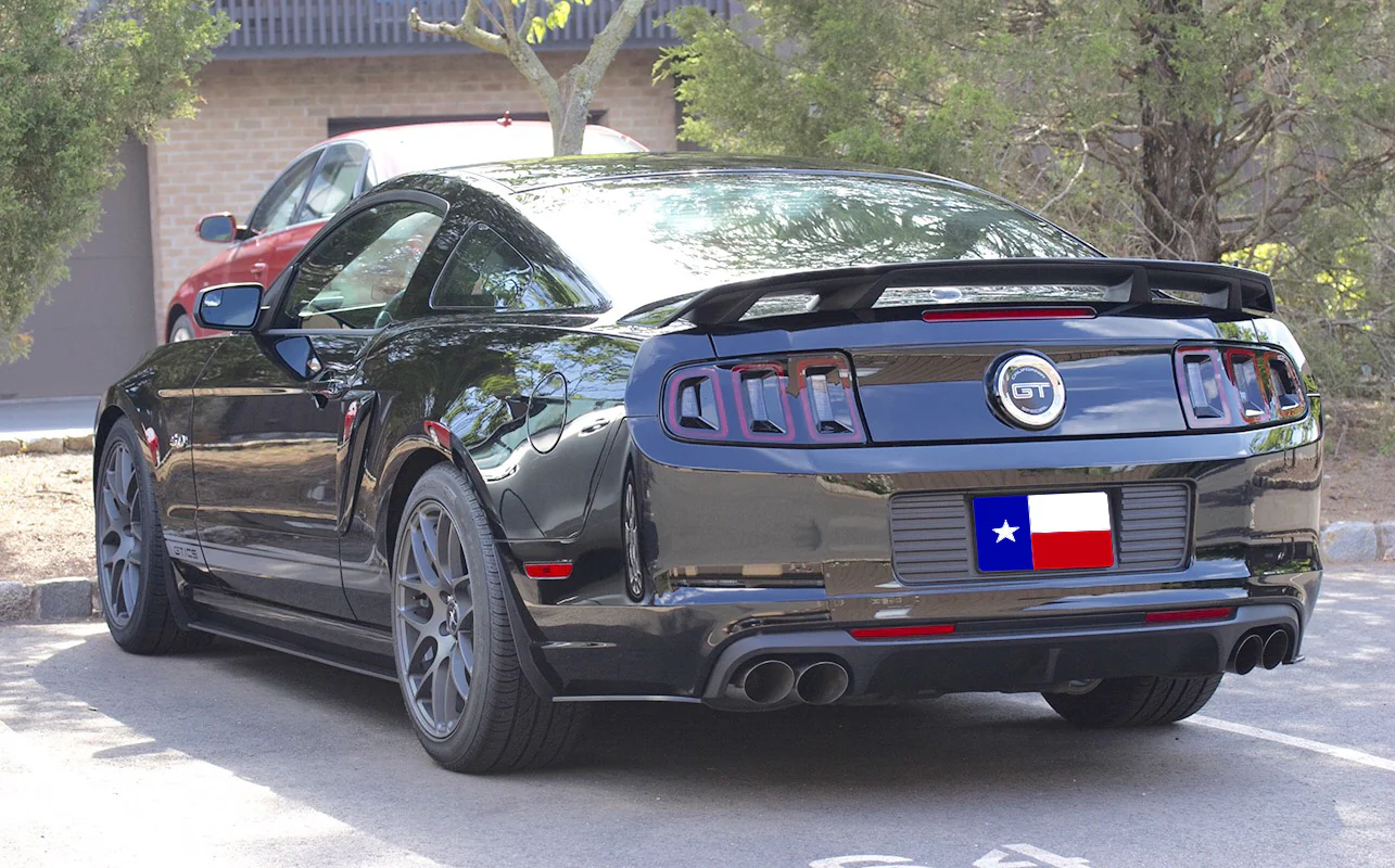 Ford Mustang Factory 4 Post "California Special" No Light Spoiler (2010-2014)